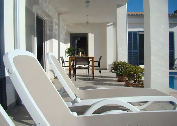 Casa Aina Mit Pool Und Sonnenterrasse By Interhome *