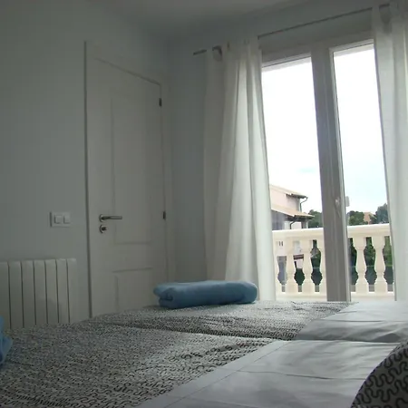 Casa Aina Mit Pool Und Sonnenterrasse By Interhome Vakantiehuis