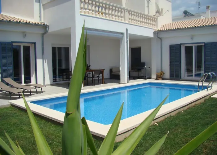 Casa Aina Mit Pool Und Sonnenterrasse By Interhome